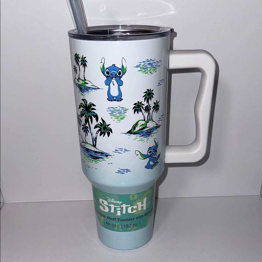 Disney Stitch 40 Oz Stainless Steel Tumbler With  Straw and lid NWT
